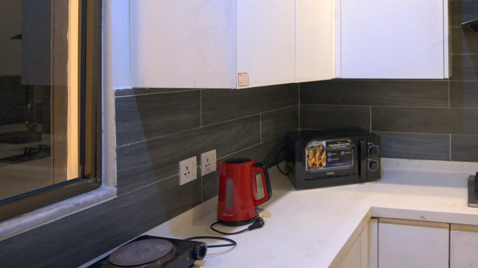 Elegant 1BR in Gulberg III Prime Lahore Location Apartment in Lahore
