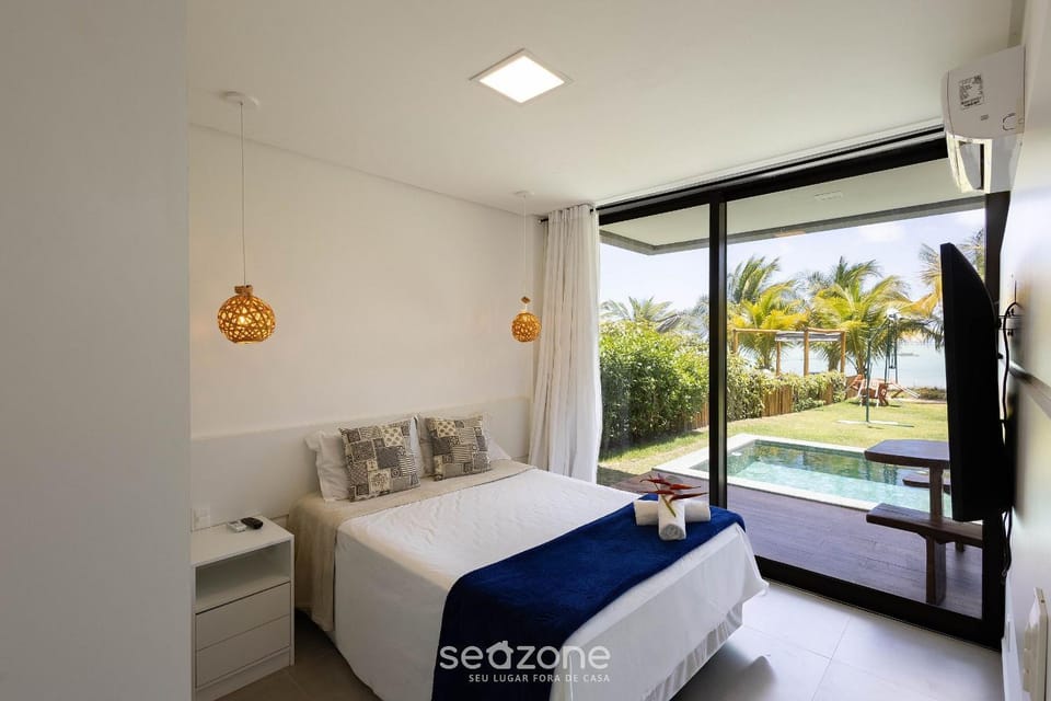 Bedroom, Swimming pool