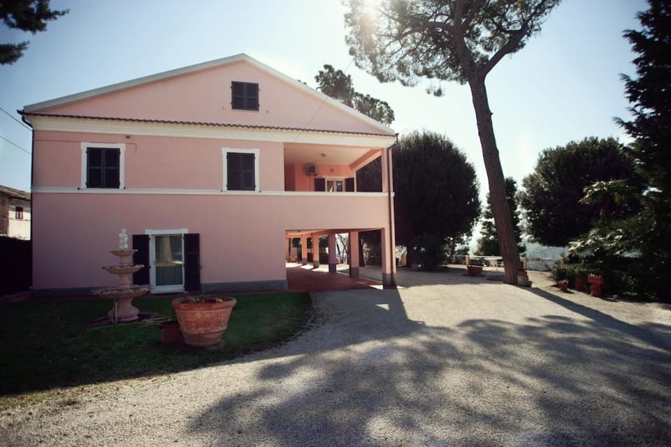 Casale Santo Stefano Apartment in Marche