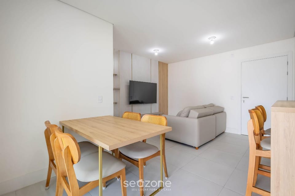 TV and multimedia, Living room, Dining area