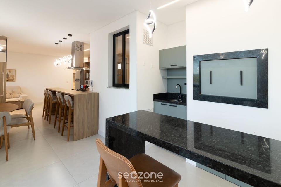 BBQ facilities, Dining area