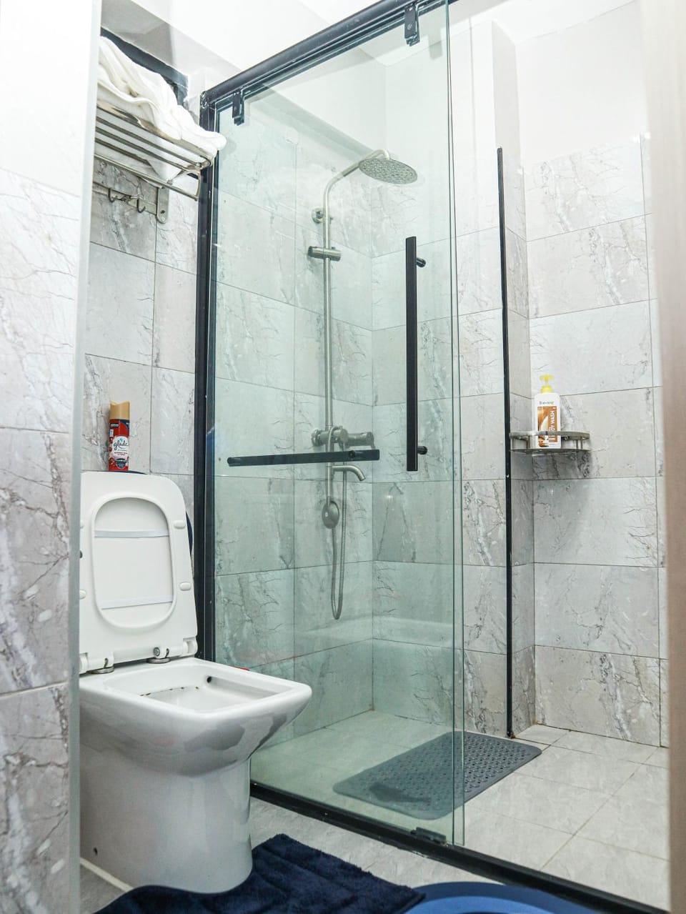 Shower, Toilet, Bathroom