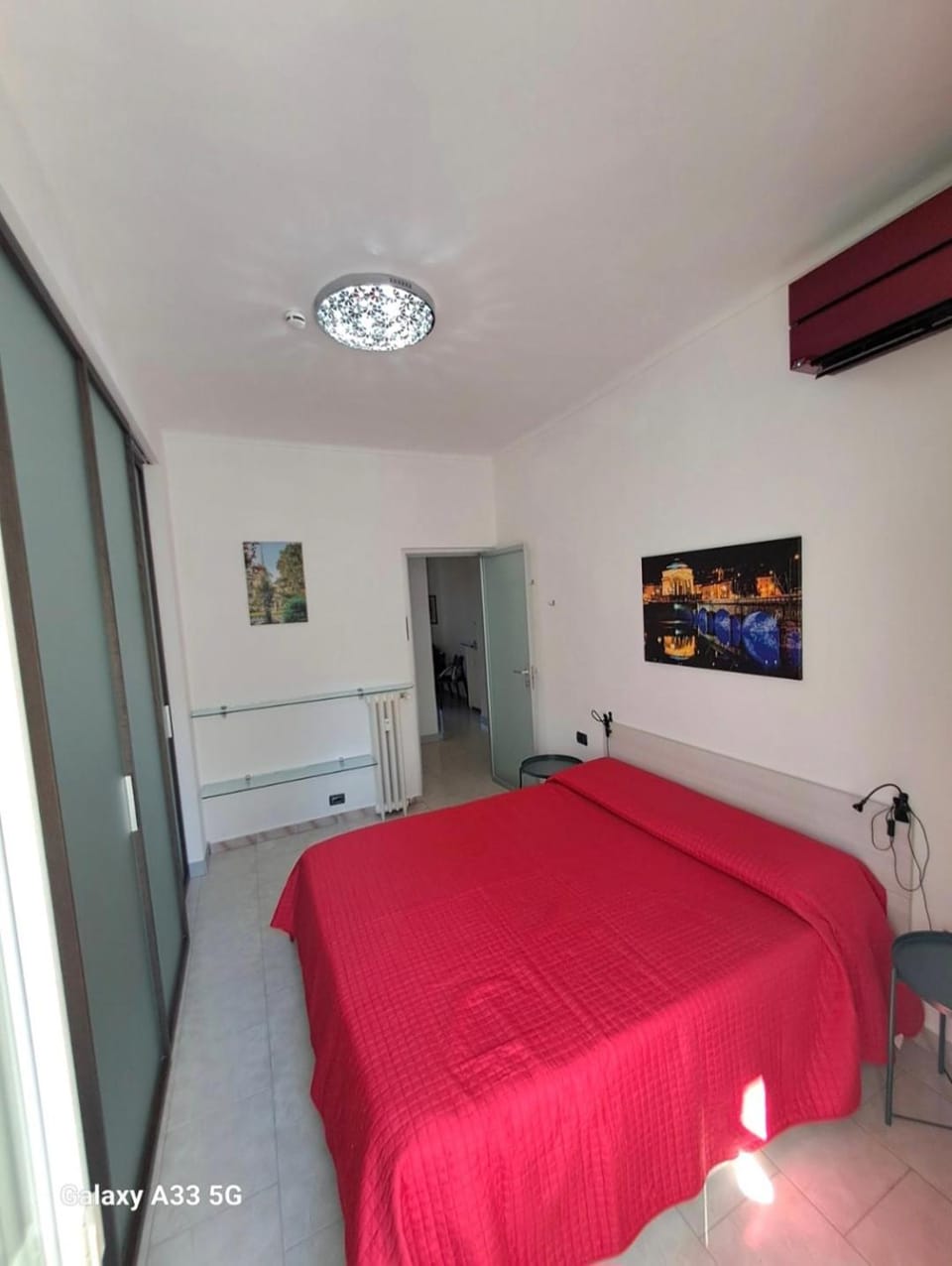 Bedroom, air conditioner