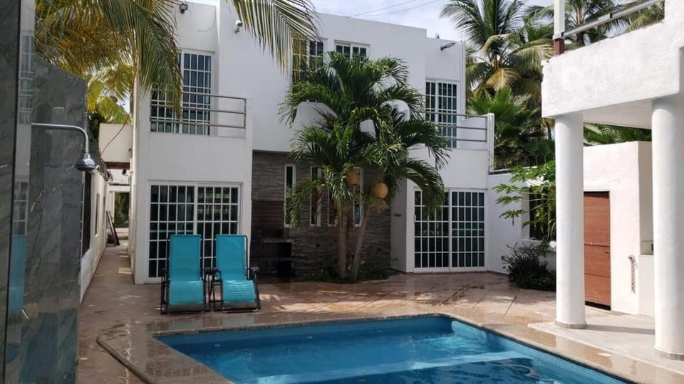 Beautiful house by the sea with a pool House in Lo de Marcos