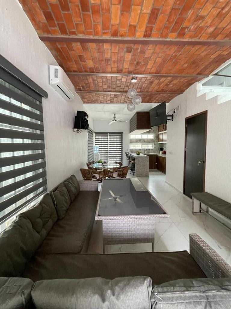 Beautiful house by the sea with a pool House in Lo de Marcos