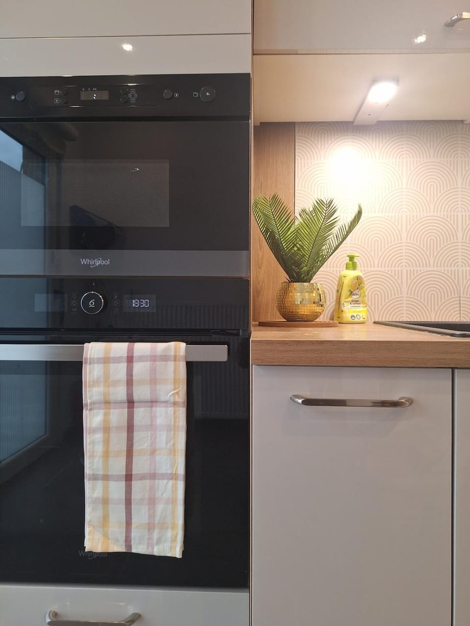 2-bedroom house - Garden - 4 min to Charleroi Airport Apartment in Charleroi