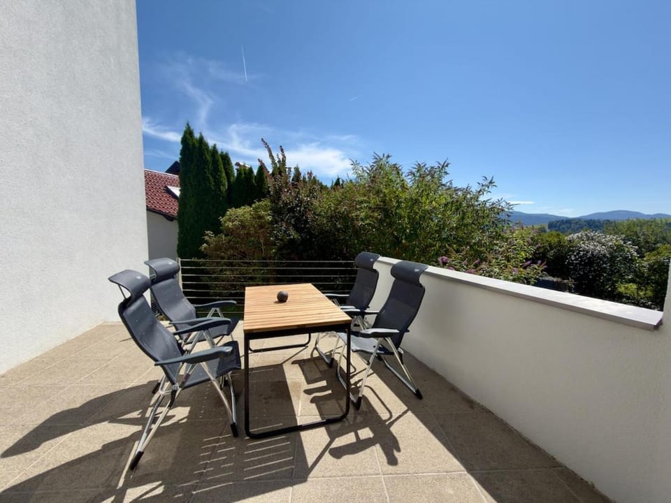 Garden, View (from property/room), View (from property/room), Balcony/Terrace, Balcony/Terrace, Mountain view
