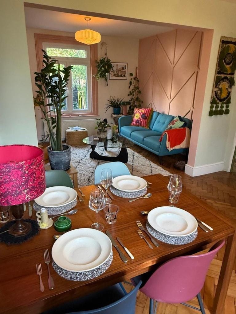 Living room, Dining area