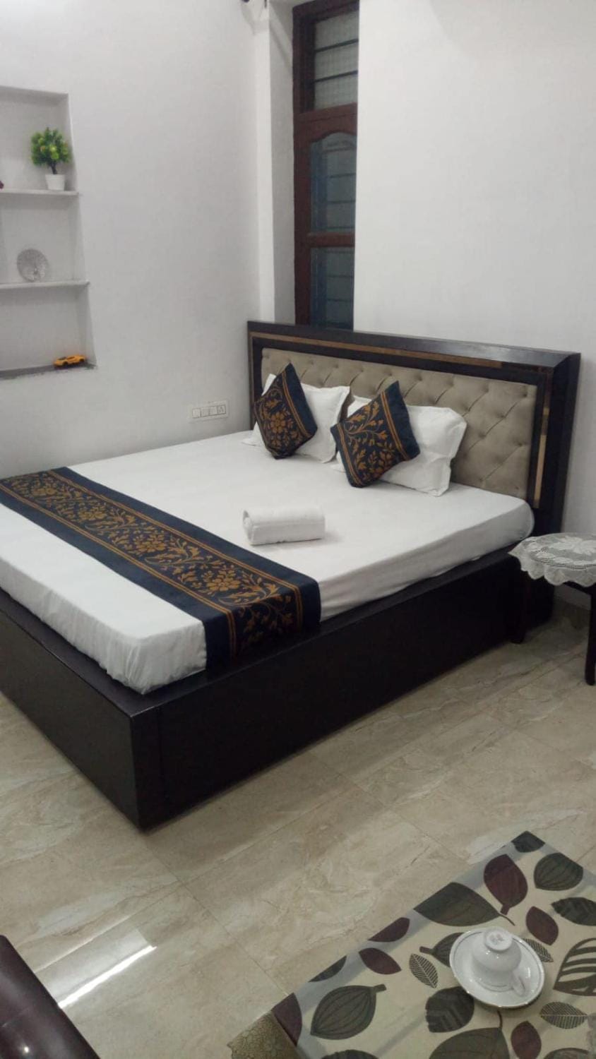 Spacious 2 BHK Holiday Home with Parking & Wi-Fi Apartment in Rajasthan