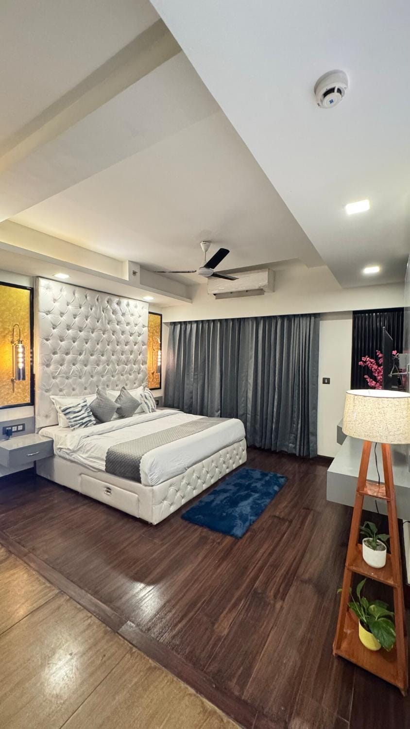 Livbox Doon Square Mall-Tulip Homes Apartment in Dehradun