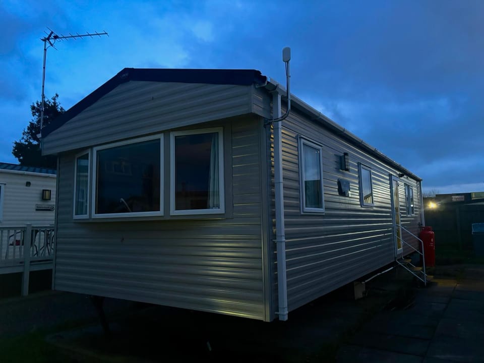 Caravan in felixstowe Campground/ 
RV Resort in Felixstowe