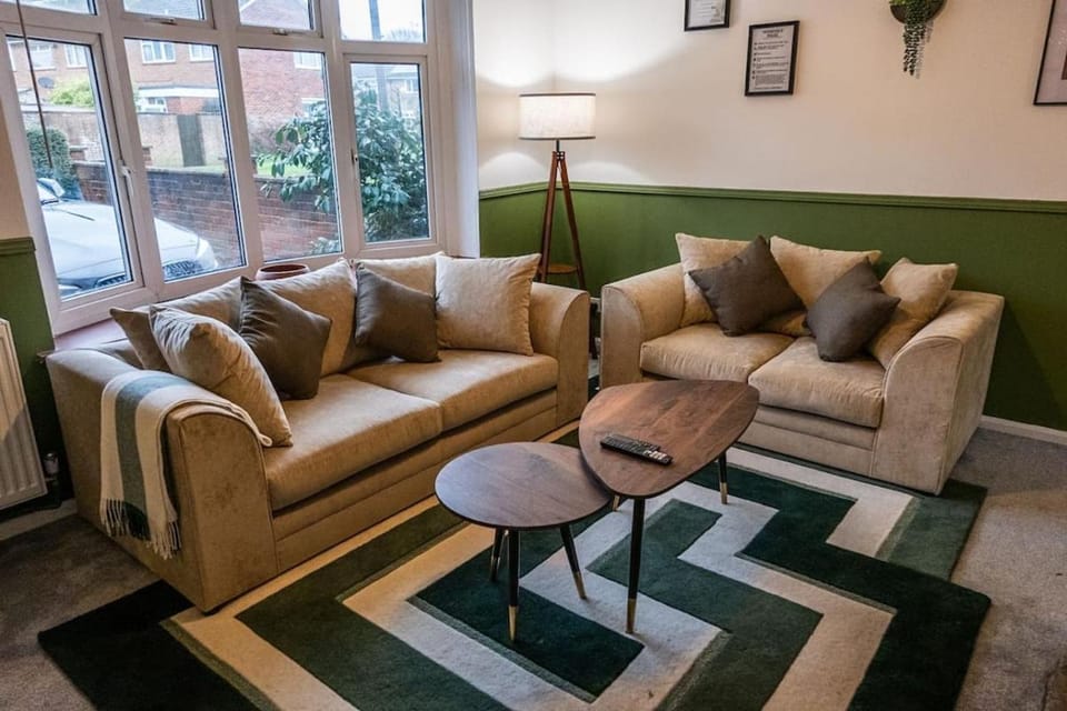 Living room, Seating area
