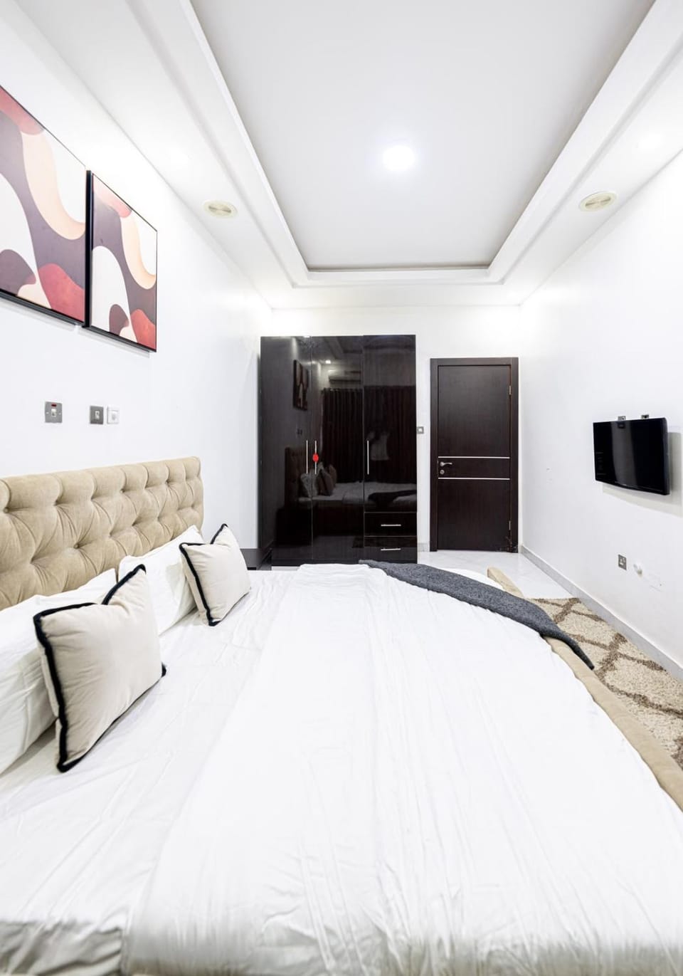 3 Bedroom apartment in Lekki phase one 24hrs light Apartment in Lagos, Nigeria