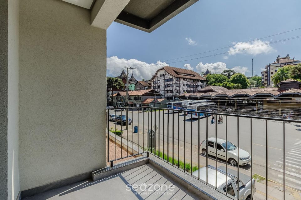 Balcony/Terrace, City view