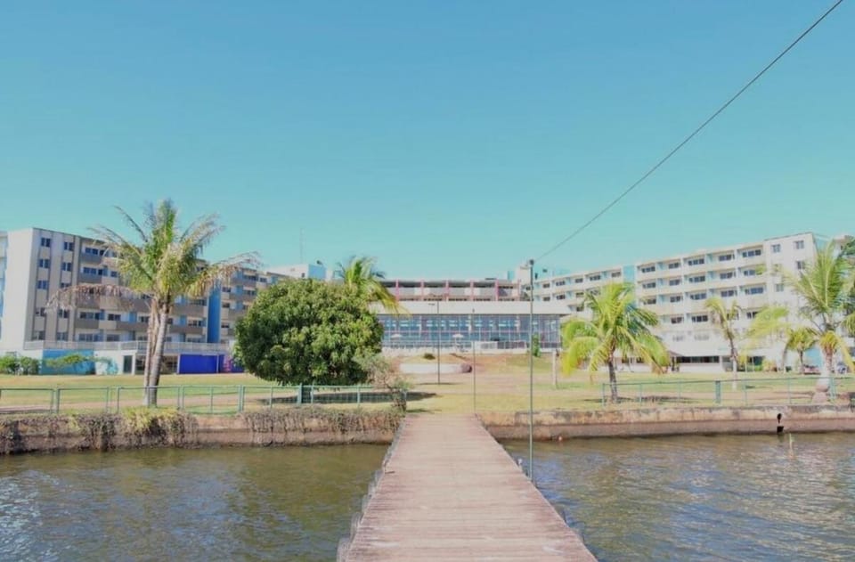 Bay Park Flat Q513 · Flat Mobiliado Beira Lago Apartment in State of Goiás