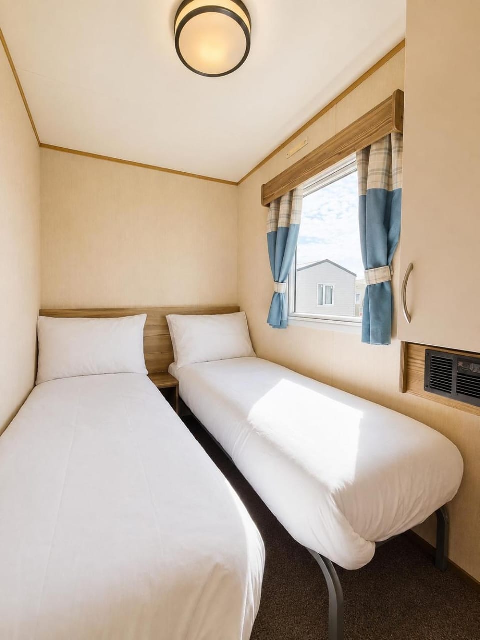 Camber Sands Family Retreat - Sleeps 8 with Wi-Fi House in Camber