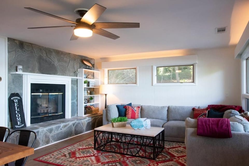 Living room, fireplace