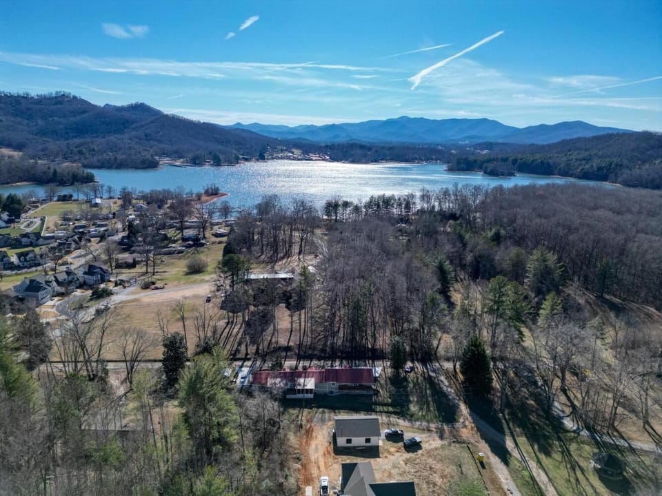 Lake view, Mountain view