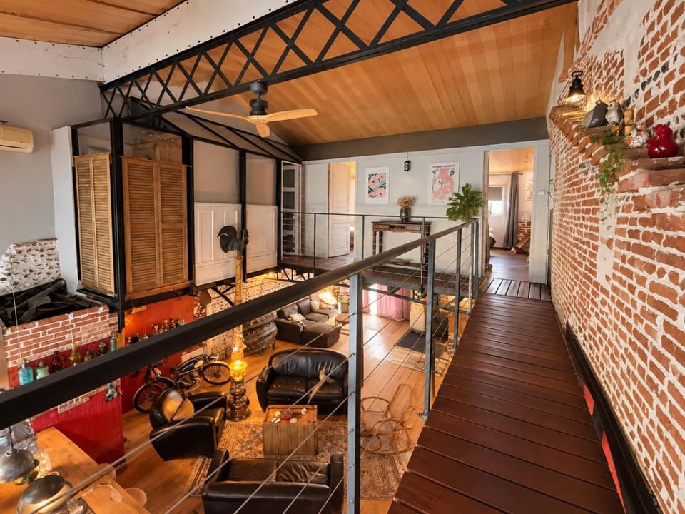 Loft de charme jacuzzi Proche Toulouse 6 pers Apartment in Occitanie
