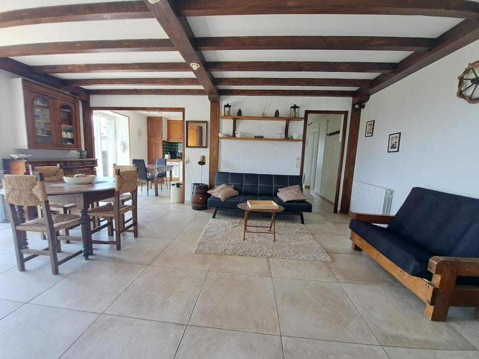 Single-storey house for rent Anglès near lake House in Occitanie