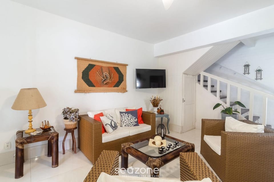TV and multimedia, Living room, Dining area