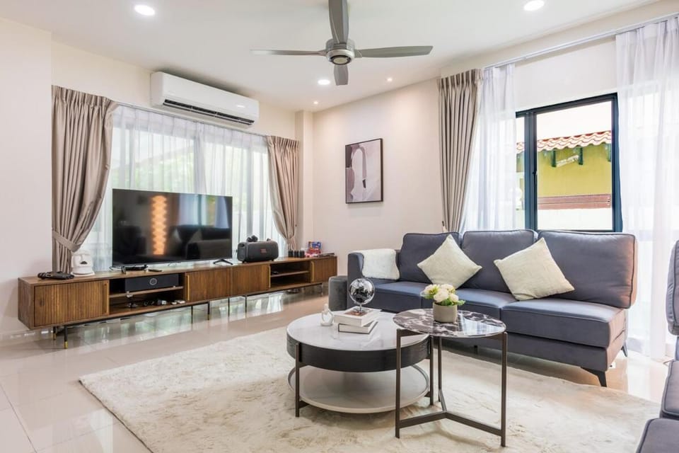 Gemilang Impiana Villa 27pax Kajang Private Pool Villa in Negeri Sembilan, Malaysia