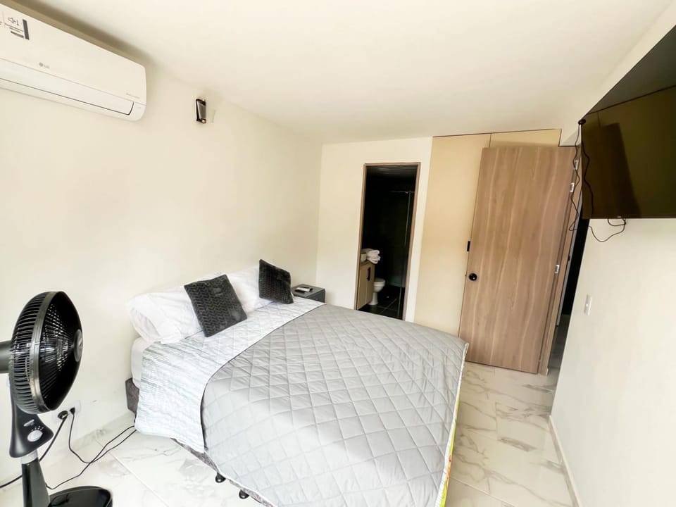 Moderno Apto Cerca a la Foscal con 2 Hab Aire Acondicionado y Balcón Apartment in Floridablanca