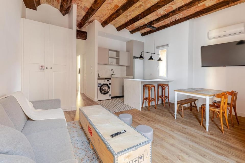 Your Historic Home in the Heart of Valencia Apartment in Valencia