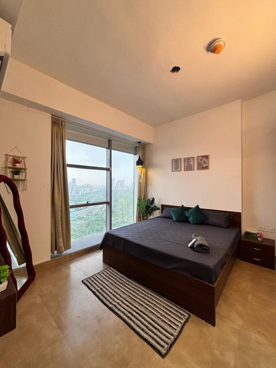 Solara Suites Spectrum Mall Hotel in Noida