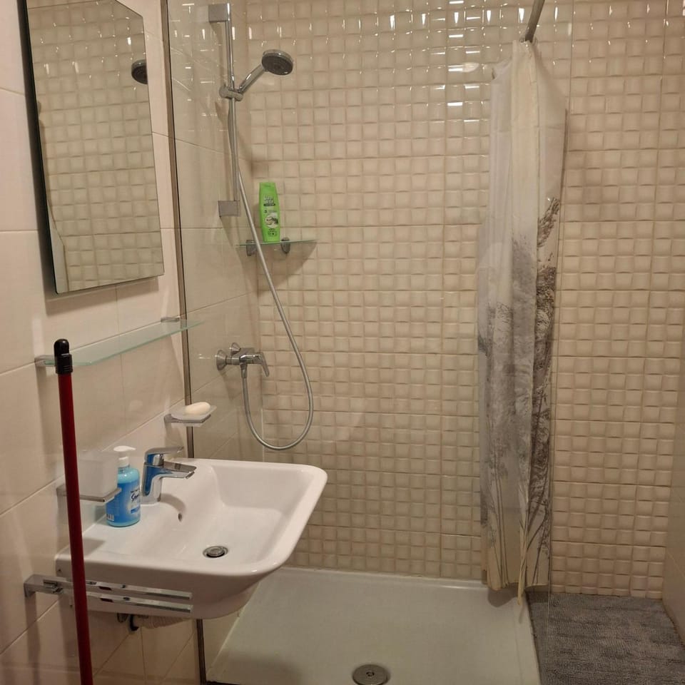 City kvart - ANZOLI Apartment in Podgorica