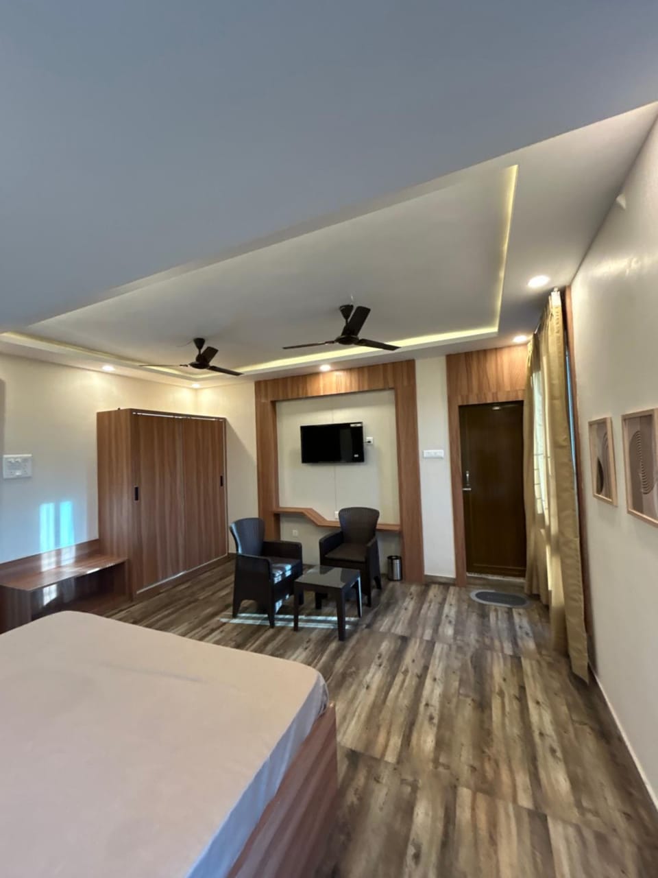 Hall of Harmony Hotel in West Bengal