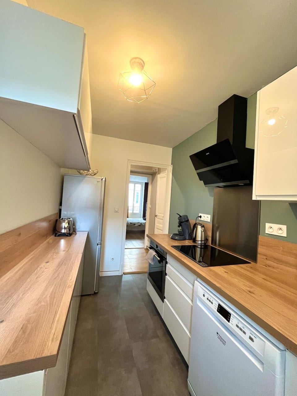 Le Charmant Burgundy Apartment in Dijon