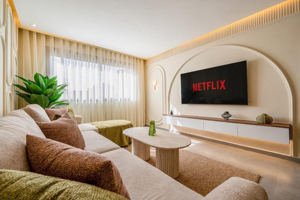 Guéliz Designer Apt with Cinema & Balcony Apartment in Marrakesh