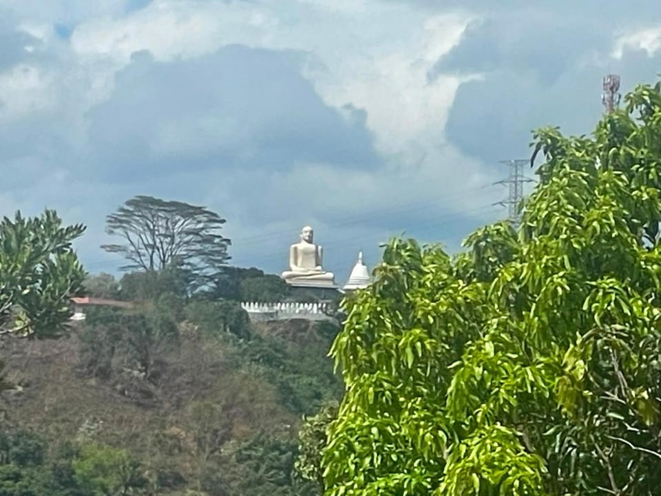 Vishara Holiday Resort Hotel in Sri Lanka