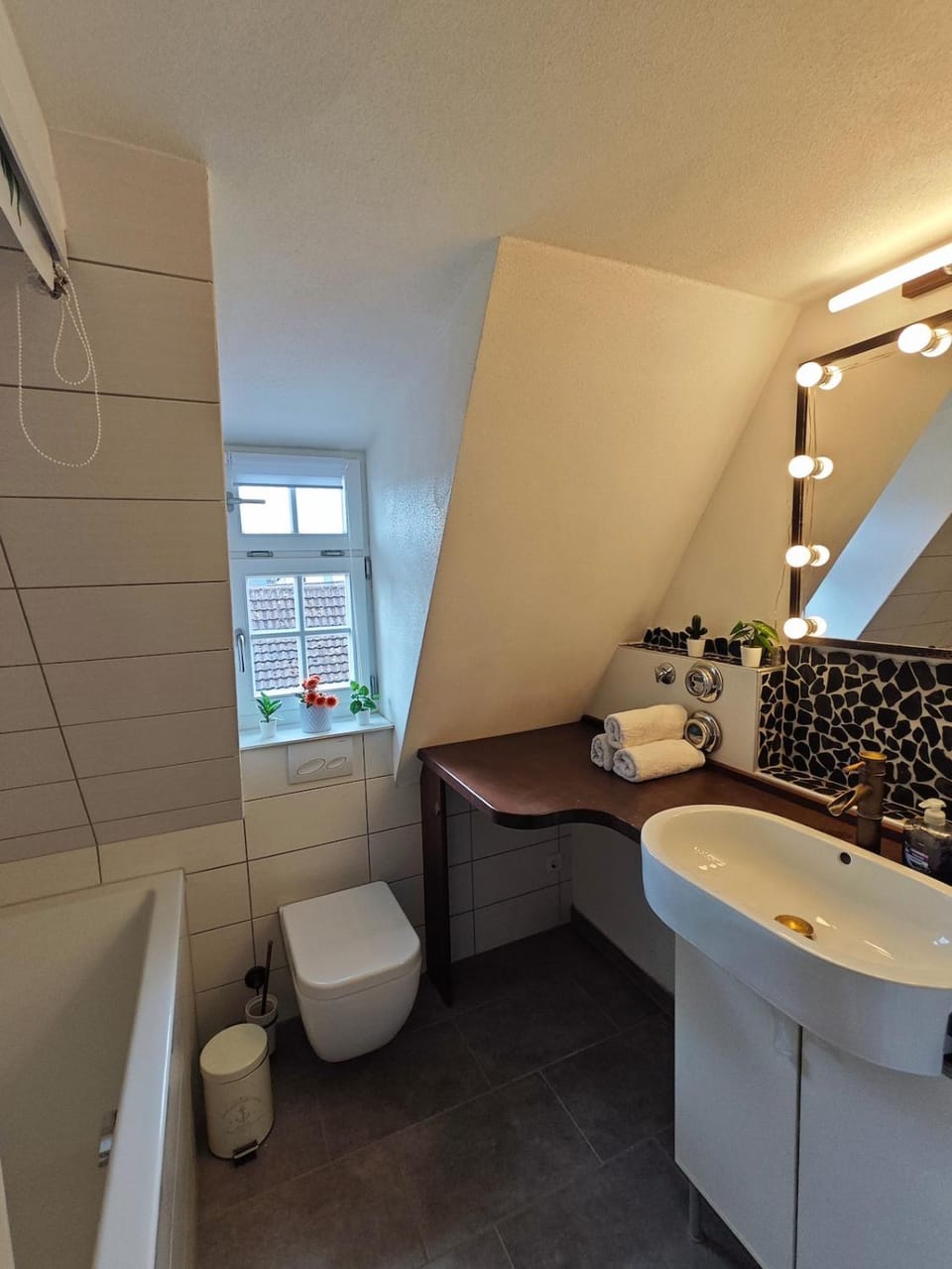Toilet, Bathroom, Bath, towels