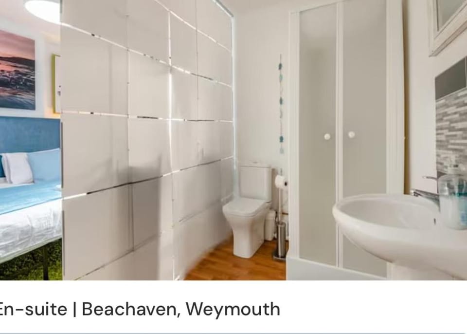 Beachaven (7 Bedroom/5 Bathroom) House in Weymouth