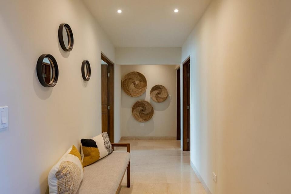 10 Bdrm Oceanfront Villa with panoramic views House in La Paz