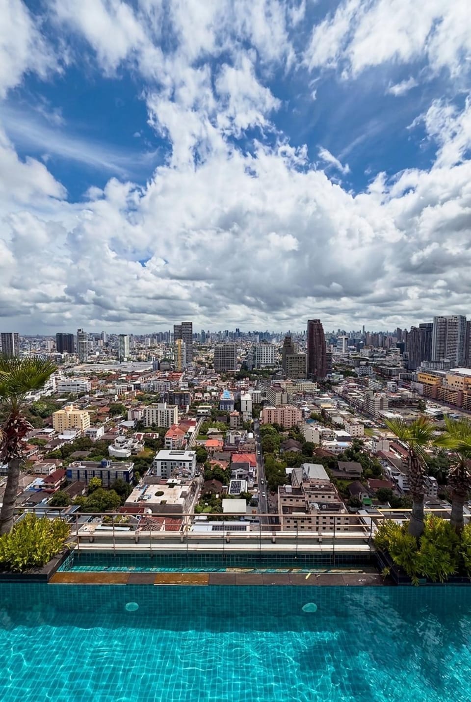 Bird's eye view, City view, Swimming pool