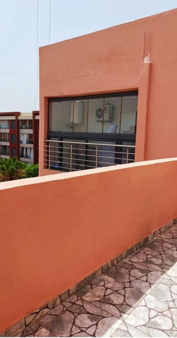 Beautiful studio at Madame Plaza near McDonald's Apartment in Marrakesh
