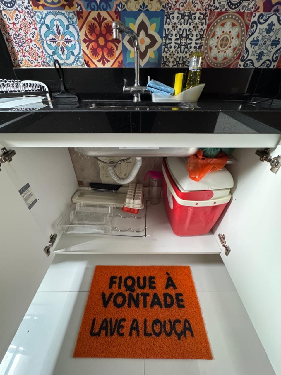 Leblon Flat Decorado de 2 Quartos, 2 Banheiros, Arrumação Diária, Garagem, Sauna, Mini Mercado, Recepção 24 horas e Academia com Vista do Mar Apartment hotel in Rio de Janeiro