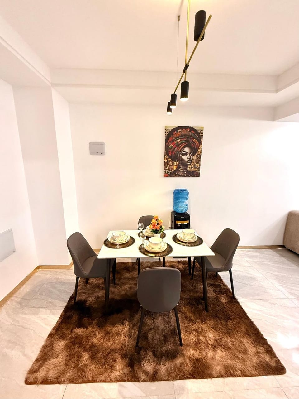 Modern 1BR Kileleshwa Retreat WiFi Pool Gym Apartment in Nairobi County