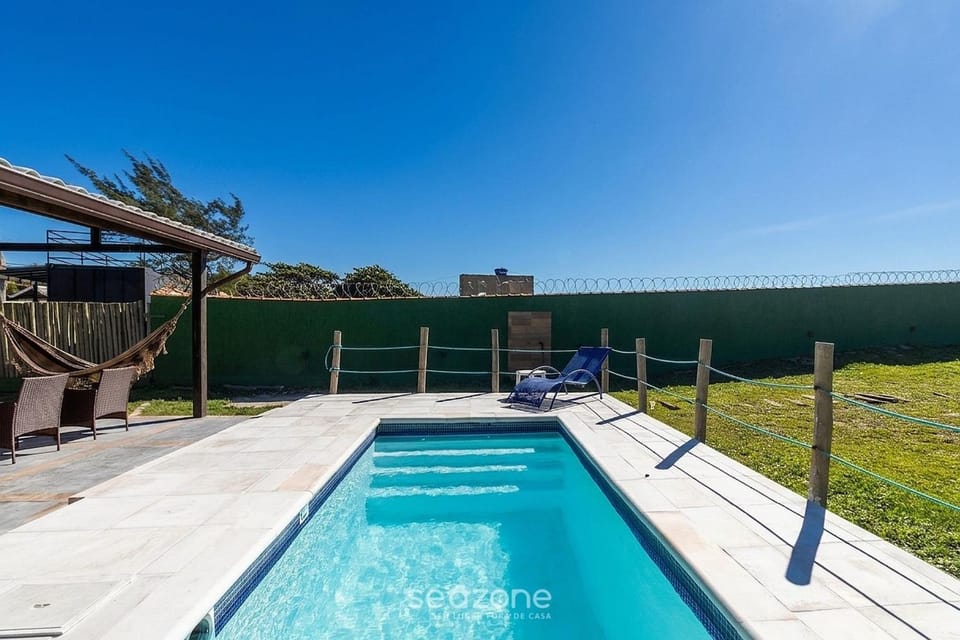 Balcony/Terrace, Seating area, Swimming pool