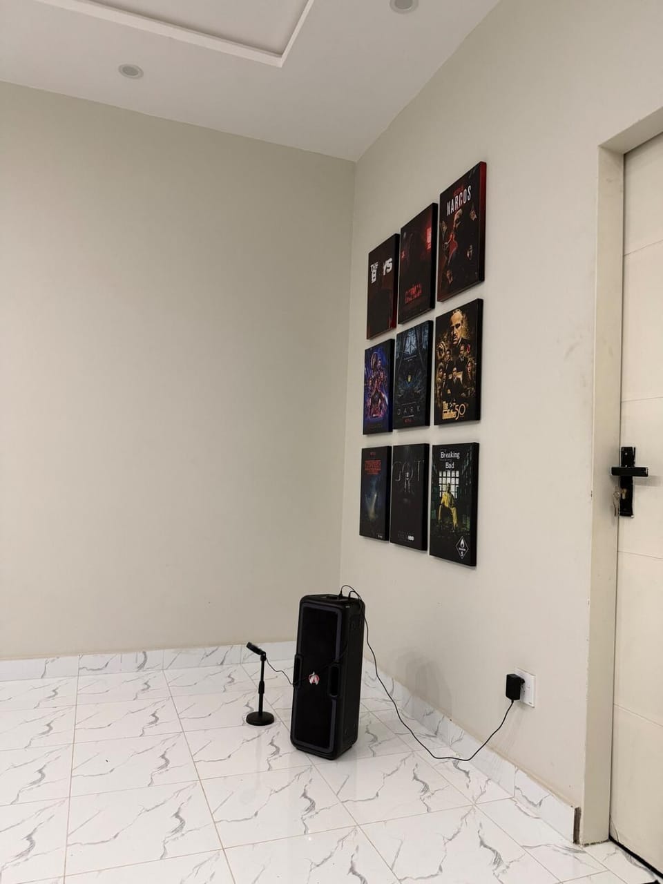 Skyline Apartments Luxury 2BR with Home Cinema Apartment in Punjab