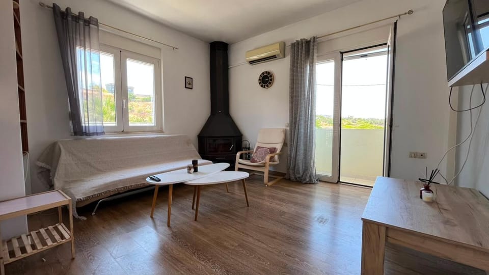 Living room, air conditioner