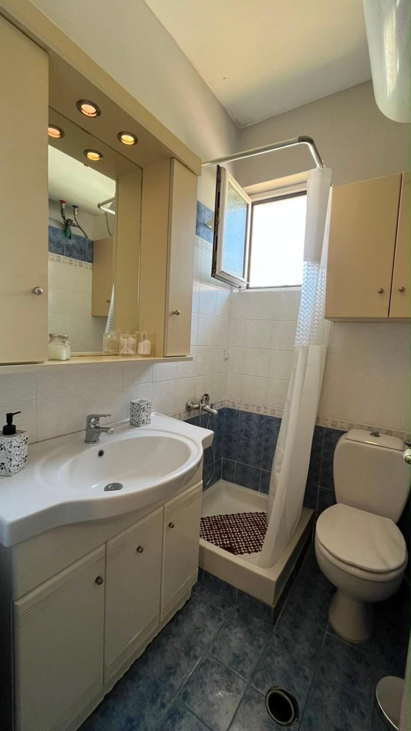 Bathroom, Bath