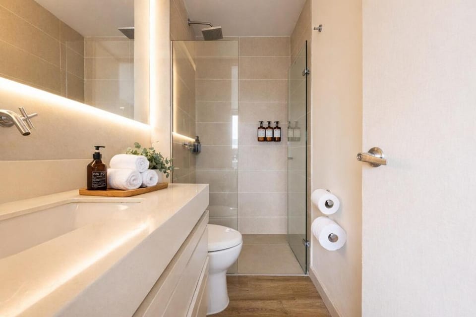 Shower, Toilet, Bathroom