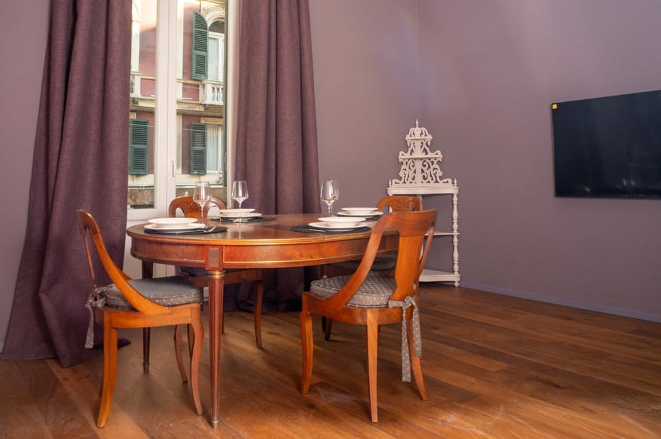 Roma 6 Peonia Apartment in Genoa