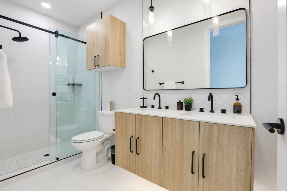 Bathroom, Bath