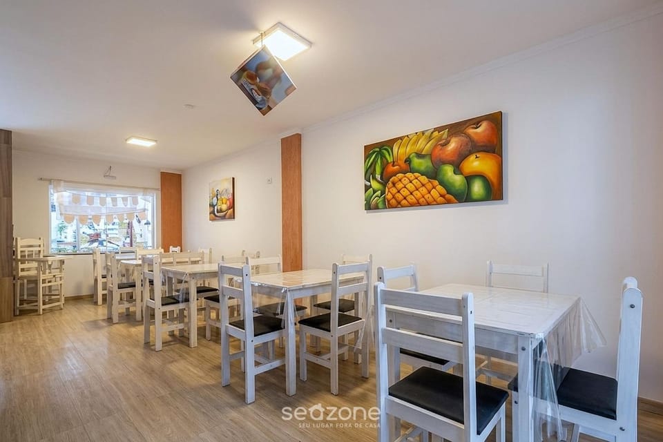 Dining area, Area and facilities