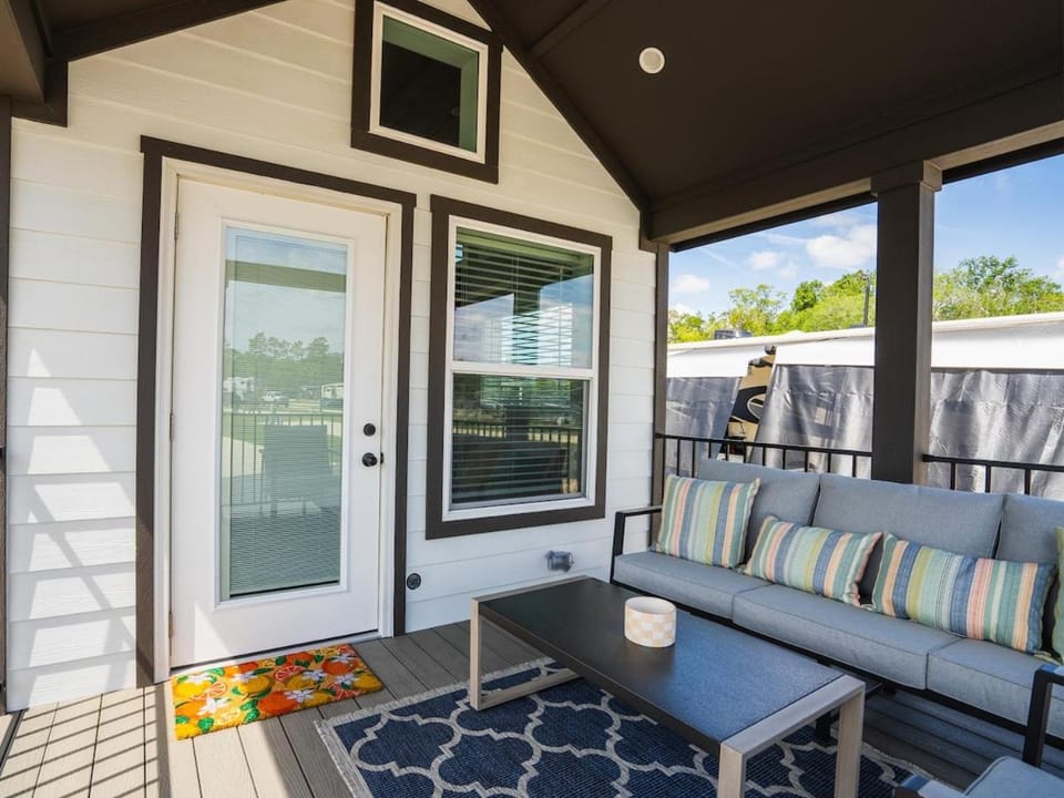 Patio, Balcony/Terrace, Balcony/Terrace
